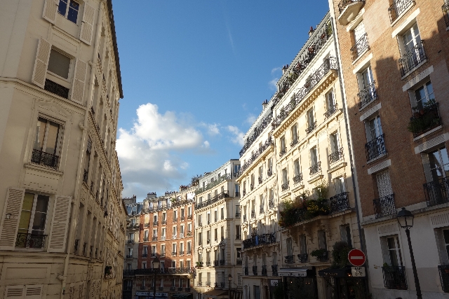 パリの学生、家賃はどうする？